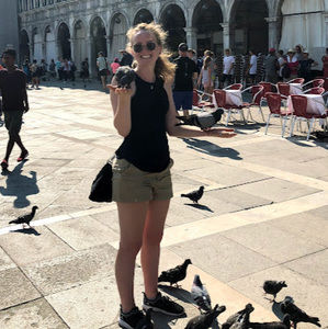 Meet your Posher, Anna